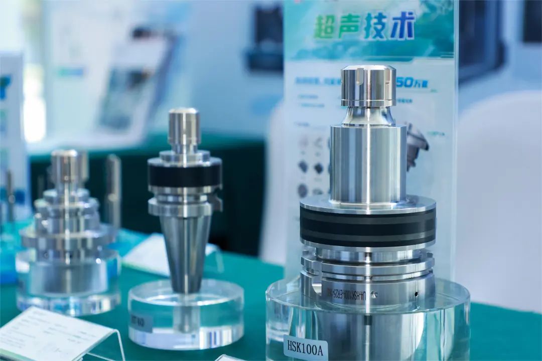 2024年（第十四届）民用飞机工业国际论坛在西咸新区空港新城西安临空会展中心开幕(图6)