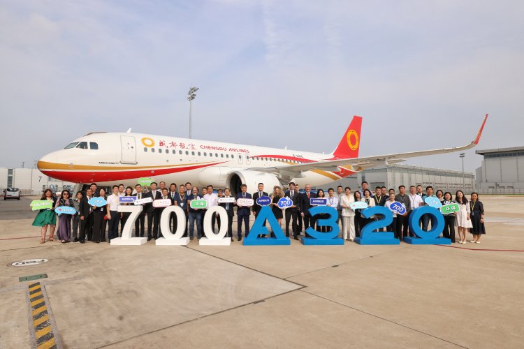 空中客车天津总装第700架A320系列飞机交付(图1)