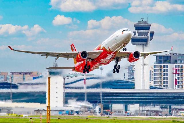 越捷航空业绩超预期2024年上半年利润超目标21%(图1)