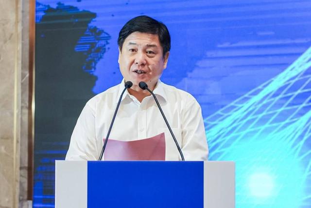 2024第二届航空应急救援年会及第八届民用直升机产业国际论坛开幕(图2)