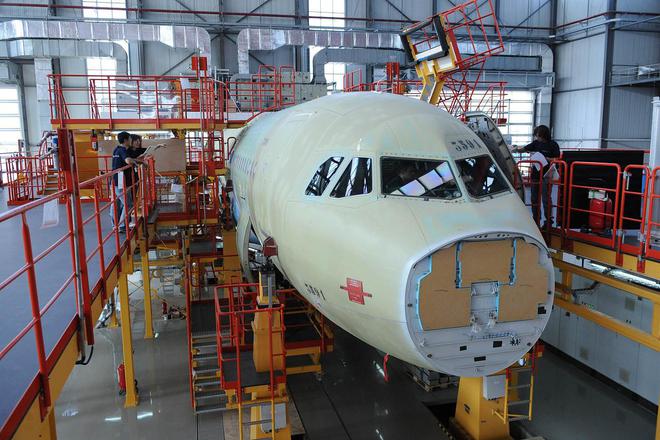 售卖不错的C919大飞机在范堡罗航展因两大原因卖相惨淡(图4)