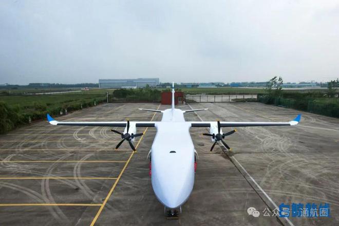 全球最大无人货运飞机W5000成功总装下线！(图7)