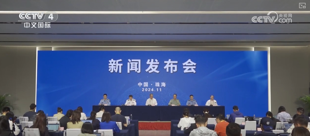 “上新”又“上心”！人民空军“三剑客”即将升级为“四剑客”(图1)