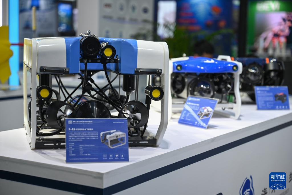 新華全媒+丨海洋科技裝備齊亮相——記者探訪2024世界航海裝備大會-新華網(图8)