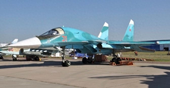 俄罗斯空天军接收2024年第4批苏-34战斗机：生产速度保持稳定(图1)