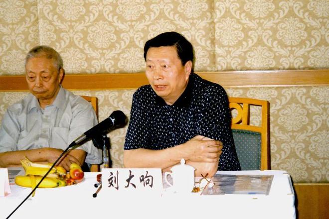 《光明日报》头版头条!人民需要的科学家北航刘大响院士!(图5)