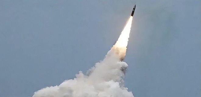 不要光想击沉美航母美国有一种武器更致命中国有能力应对吗？(图6)