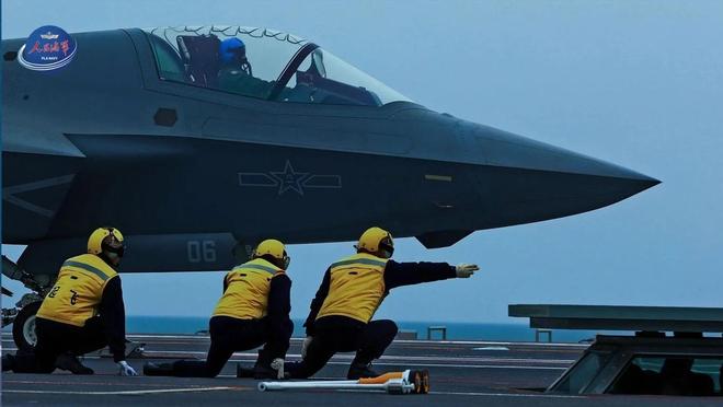 福建舰惊艳全球美媒坦言难以置信俄称中国需10年才能赶上自己(图5)