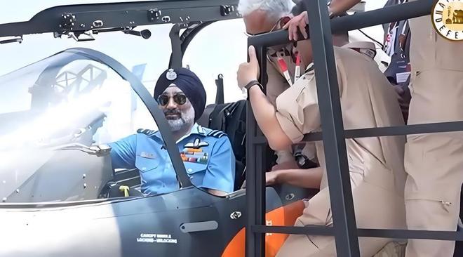 曾扬言五代机碾压歼20的印度如今却传来噩耗百亿研发打了水漂(图5)