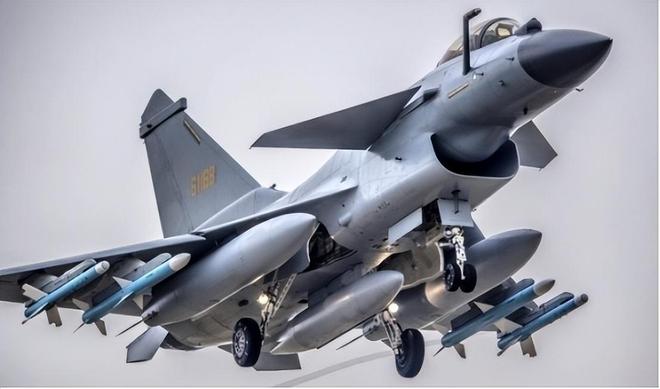 太强了！英媒爆料印巴空战ZDK-03没动是歼-10CE独自猎杀阵风？(图11)