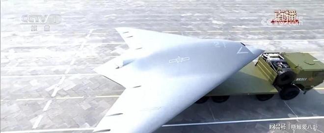 攻击-21降落甲板:“福建”号航母无人机适配种类提升300%(图2)