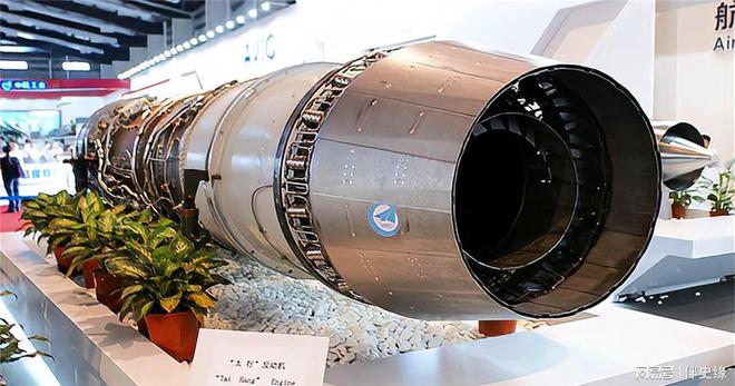 歼-20S正式列装！全球首款双座五代机落地亚太空战格局生变(图7)