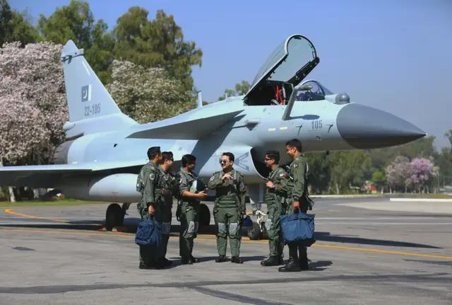 突然到来的惊喜？孟加拉国表示要22亿美元购买20架歼-10CE？(图2)