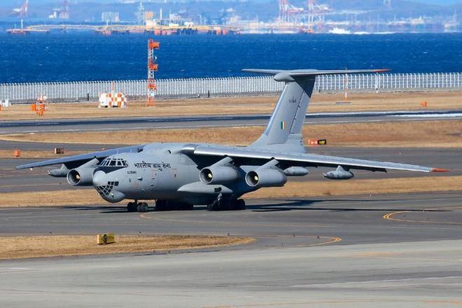 中国太聪明了：趁着俄罗斯武器滞销一口气订购20架大飞机(图7)