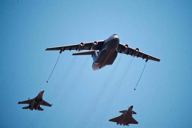 中国太聪明了：趁着俄罗斯武器滞销一口气订购20架大飞机(图5)