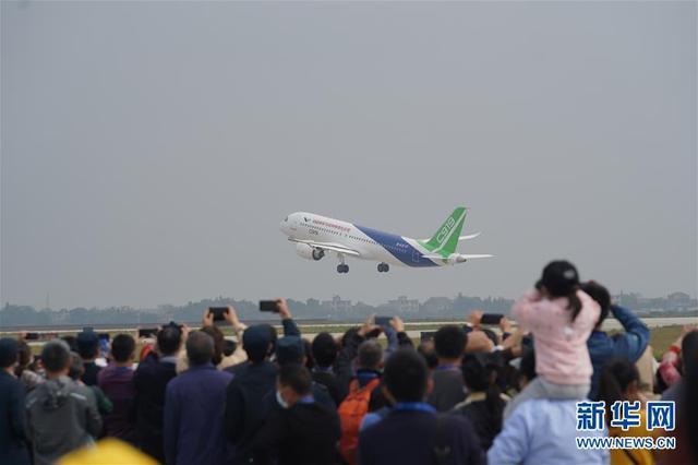 从“航空摇篮”到“蓝天盛会”历届南昌飞行大会有多燃(图3)