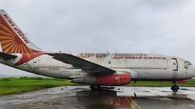离谱！印航一架波音737“离奇消失”13年竟在机场角落被找到了(图3)