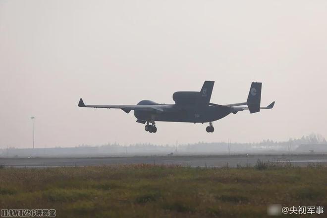 海外谈中国：“九天”重型喷气式无人机首飞将成为“蜂群母舰”(图2)