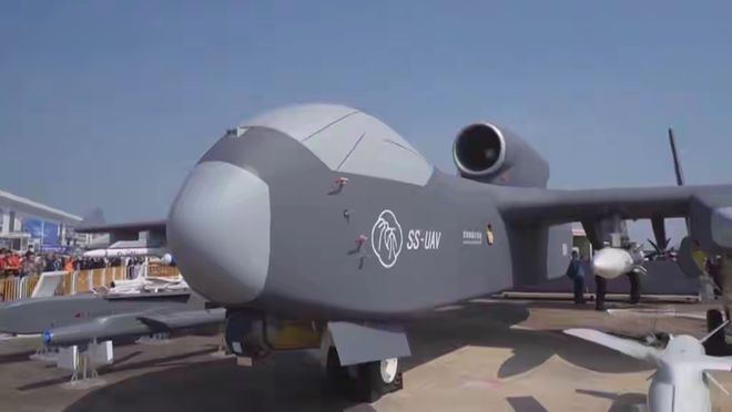 “空中航母”九天无人机成功首飞!可携6吨武器飞抵关岛再飞回(图3)
