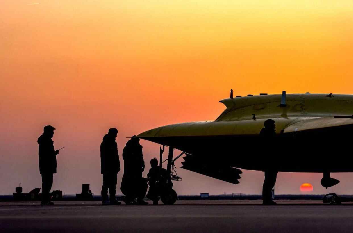 重大突破!彩虹-7高空高速隐身无人机首飞成功(图1)