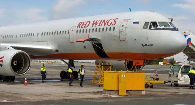 俄罗斯：MC-21和SJ-100飞机将于2026年交付(图4)