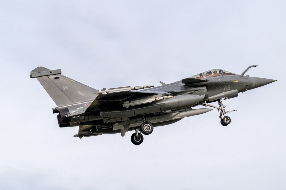 法国新型超声速核导弹亮相邵永灵:谋求欧洲防务领导地位(图1)