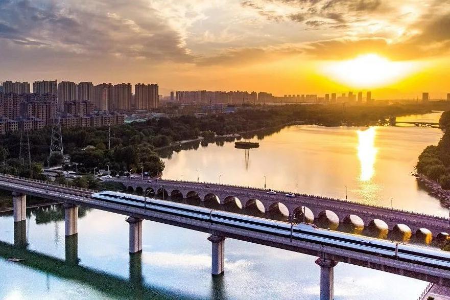 清华大学董煜：高质量发展逐步有新内涵两业协同是广东特色实践(图2)