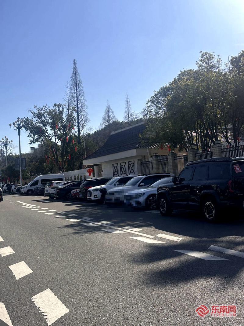 挖掘潜力解难题武夷山景区积极推进自驾游停车设施建设(图1)